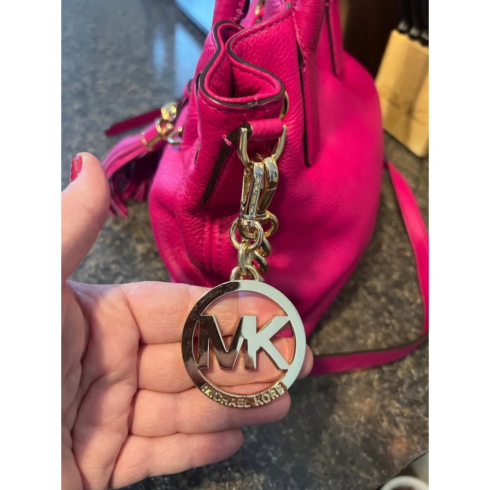 Michael Kors Camden Medium Leather Drawstring Satchel Bag - Picture 5 of 13